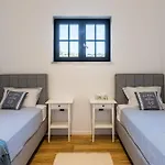 Vista - New Entry 2025 Vila Pula