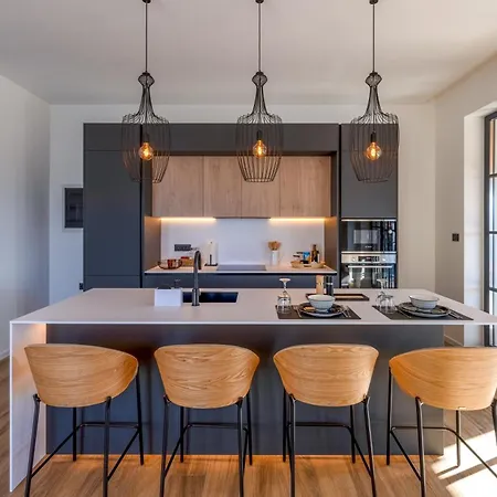 Vista - New Entry 2025 * Pula