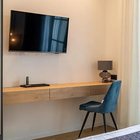 Willa Vista - New Entry 2025