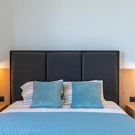 Vista - New Entry 2025 Πούλα