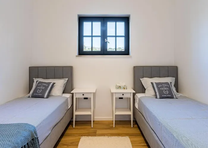 Vista - New Entry 2025 Villa Pula