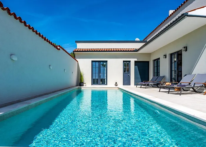 Vista - New Entry 2025 Villa Pula