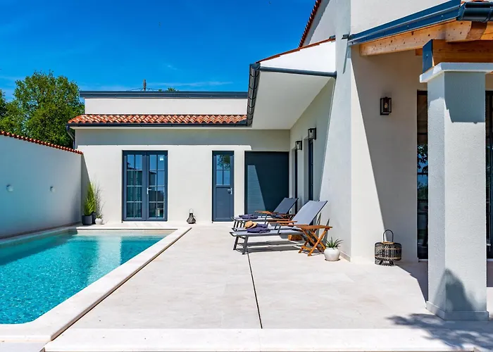 Vista - New Entry 2025 Pula