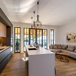 Vista - New Entry 2025 *